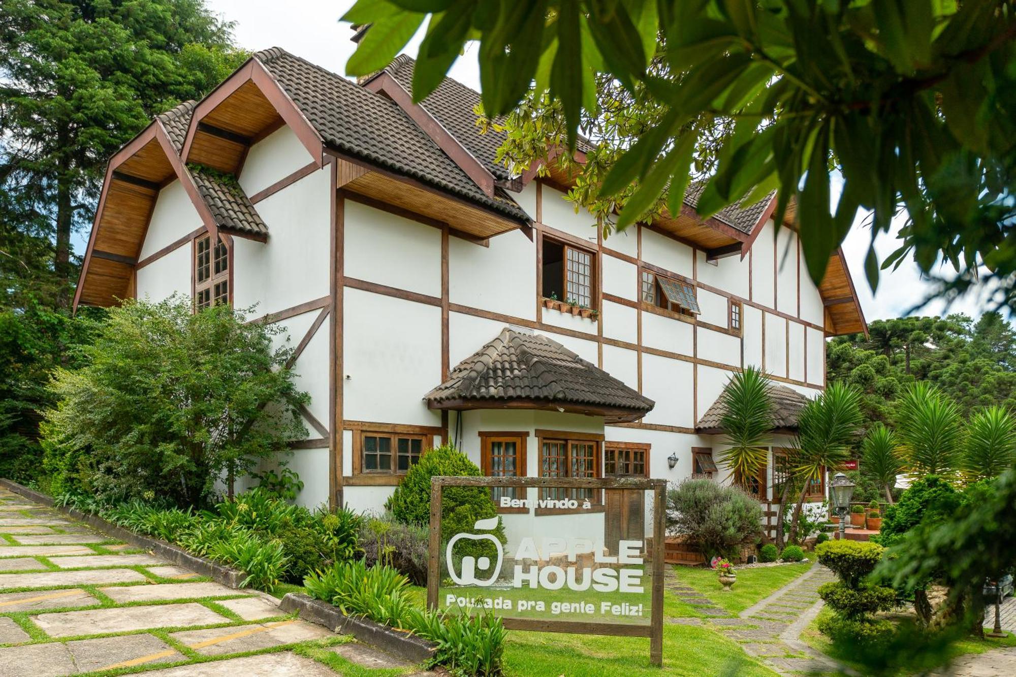 Pensão Pousada Apple House - Campos do Jordao 4*